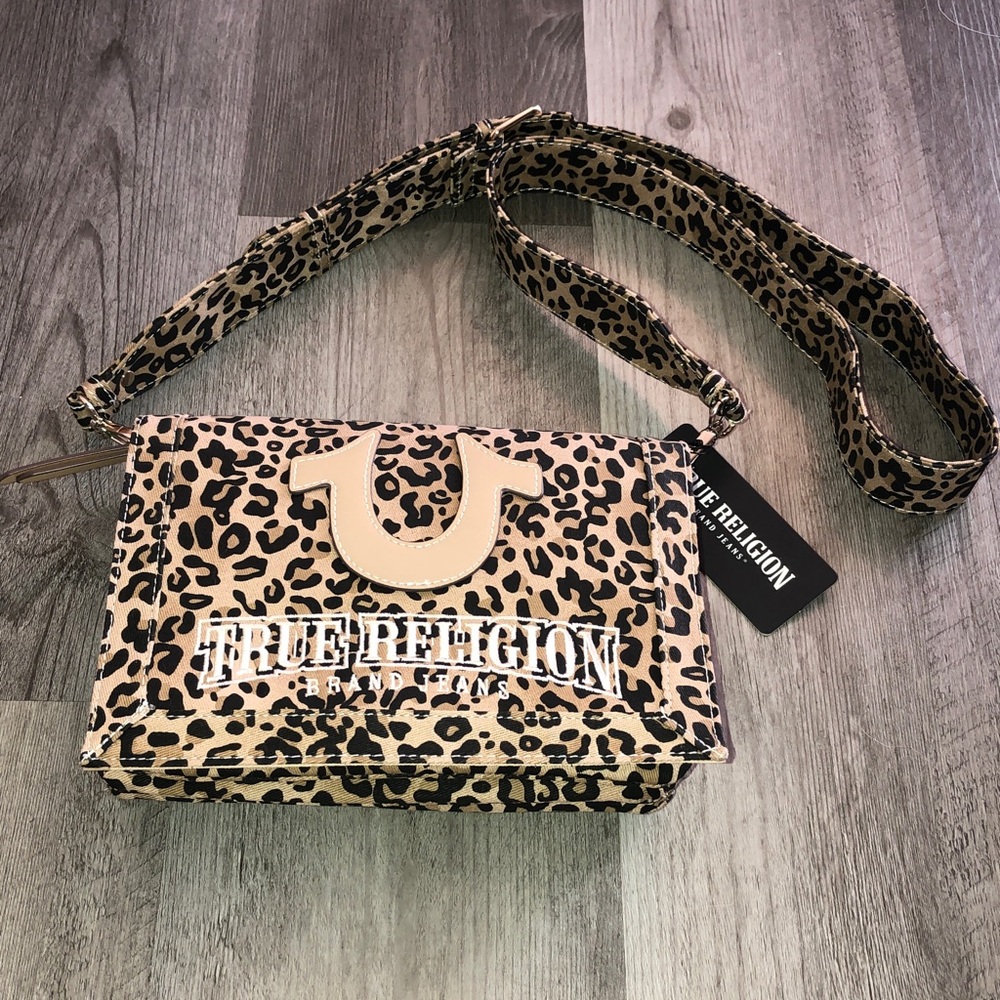 True Religion Leopard Bling Logo Cotton & Polyester Messenger Crossbody Bag NWT - Picture 2 of 16